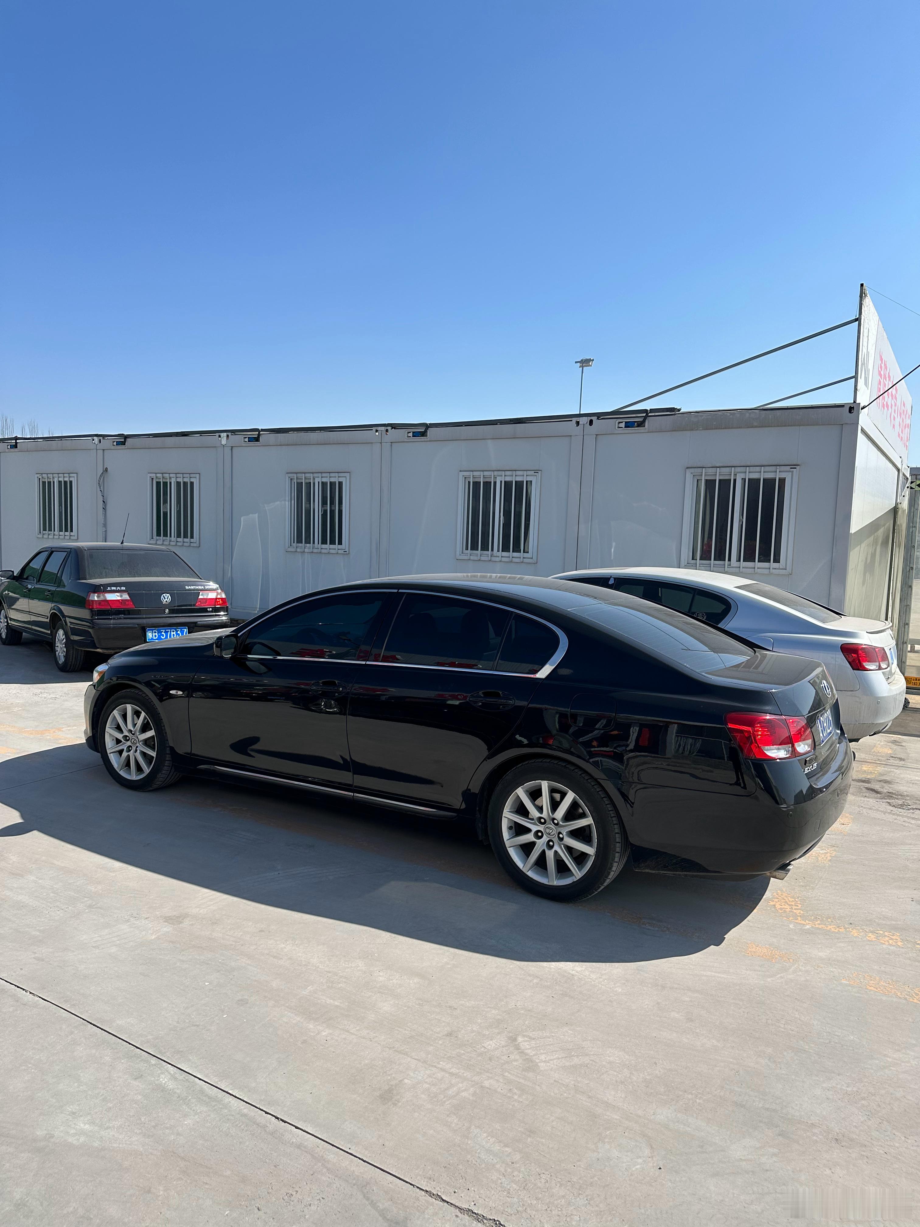 雷克萨斯GS300 车况一般 做漆很多但是优势就是一手未过户 13万公里6万多块