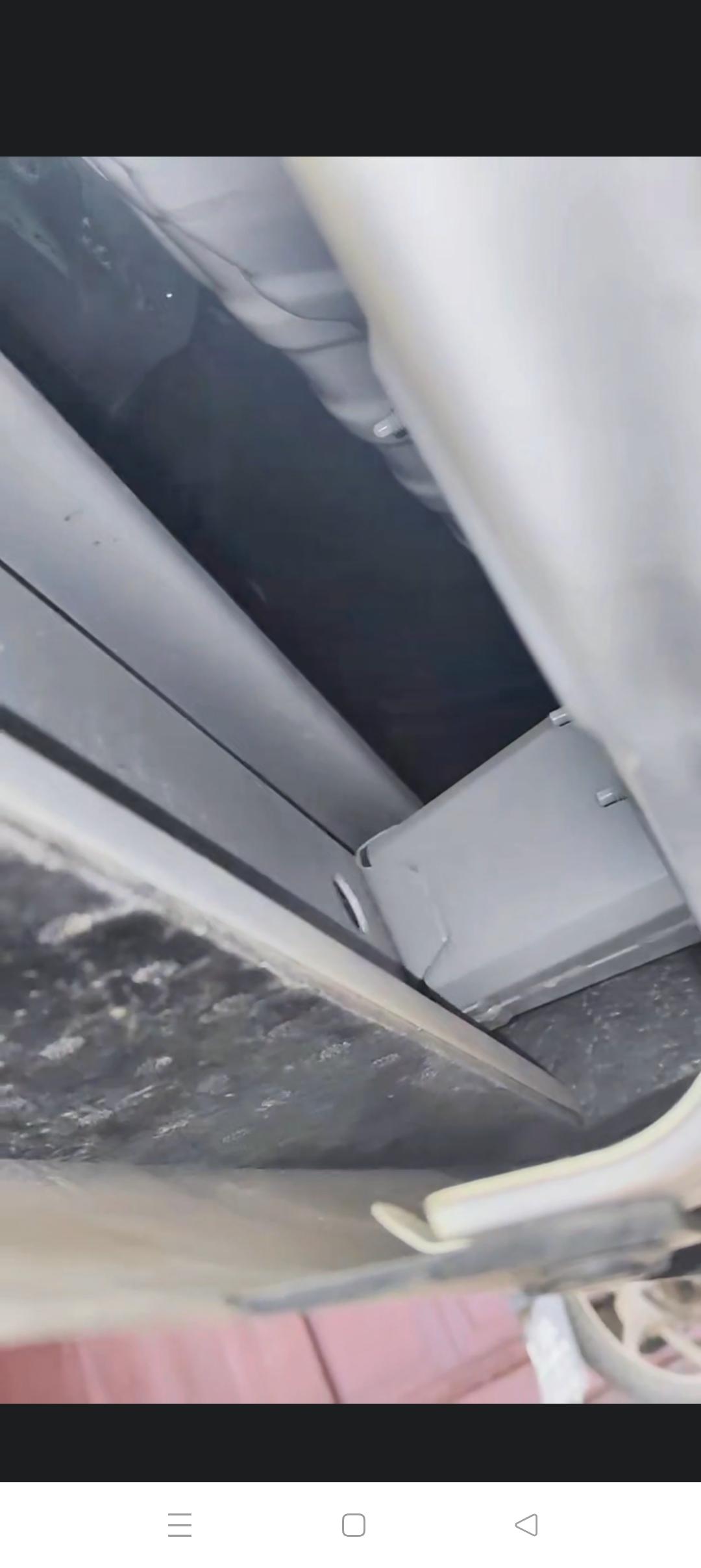 轩逸经典后防撞梁太薄了
真的能削苹果怎么办