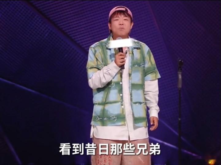 保送生返校演讲一直挑衅应届生脱口秀和Ta的朋友们 哈哈曹这期开场状态太对了，毕竟