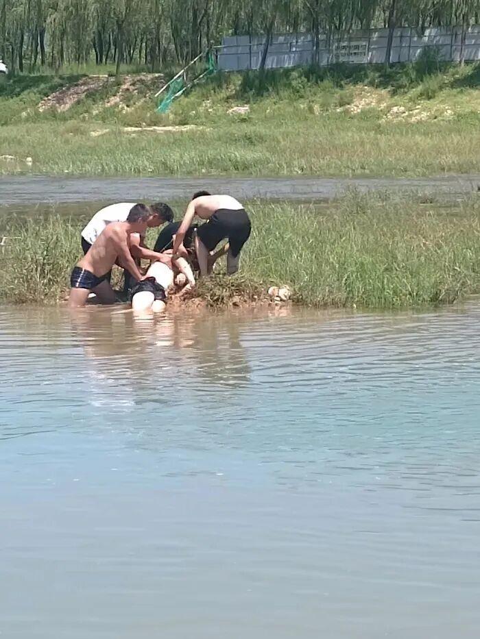 暖心！济南四人挺身而出，勇救溺水青年不留名，拟授予“市中区见义勇为先进分子”荣誉