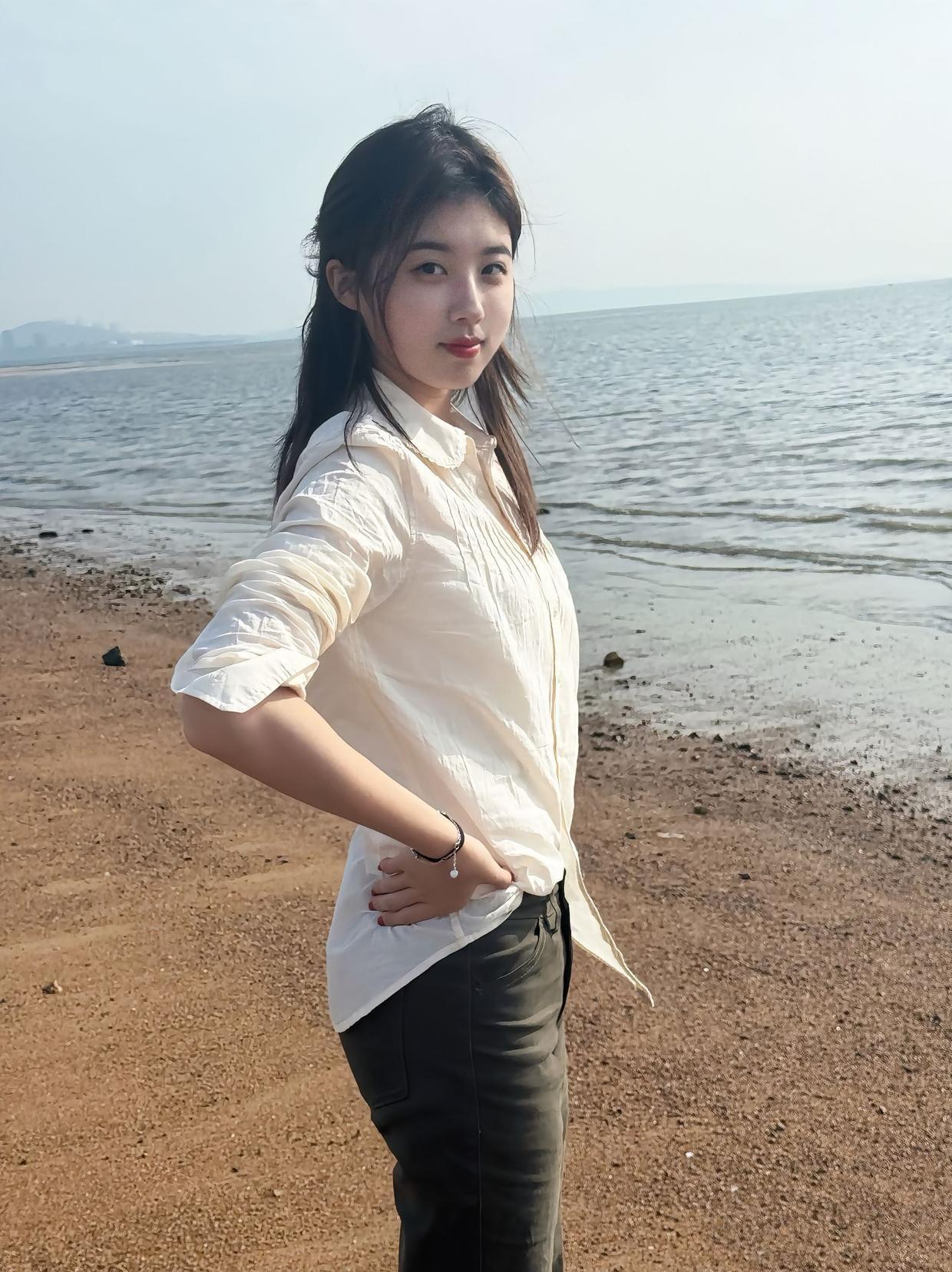 从前的你（现代诗）

从前的你，在暮色中徘徊，
反复哼着一段未名的旋律。
—部分