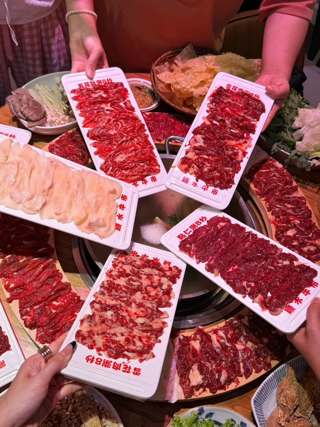 天津这家新开的鲜活牛肉火锅真的有点东西！！