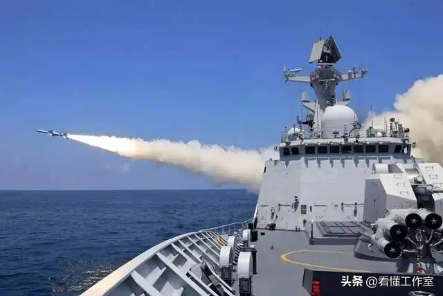 降维打击！
鹰击-20从052D腾空而起，
美韩舰艇连改造余地都没有！
官方纪录