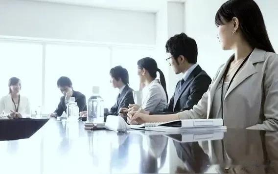 外资企业也分三六九等，不要以为外企都是打工人的天堂。
      在不少人眼中，