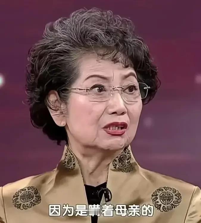 样板戏的主角们都是八十岁左右的人了
李维康年龄最小，几年没见，一下子觉得老了
除