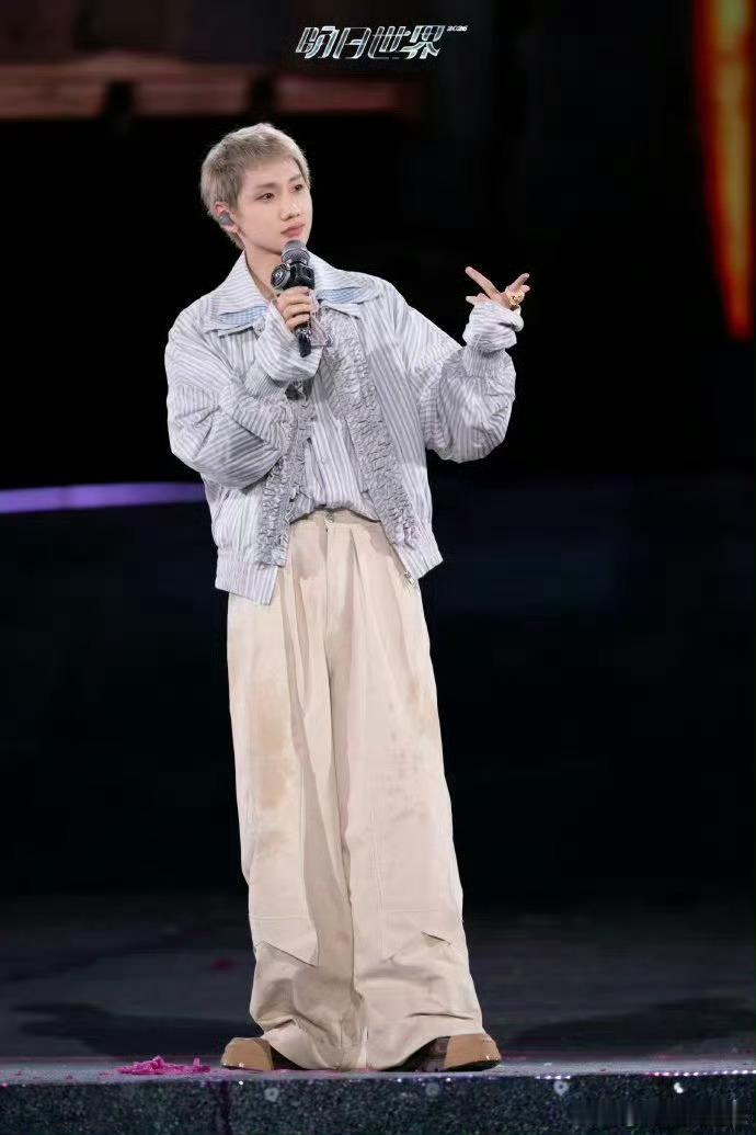 汪苏泷悄咪咪的剧透汪苏泷悄咪咪的剧透演出时间 汪苏泷偷偷放出演出时间啦，粉丝们狂