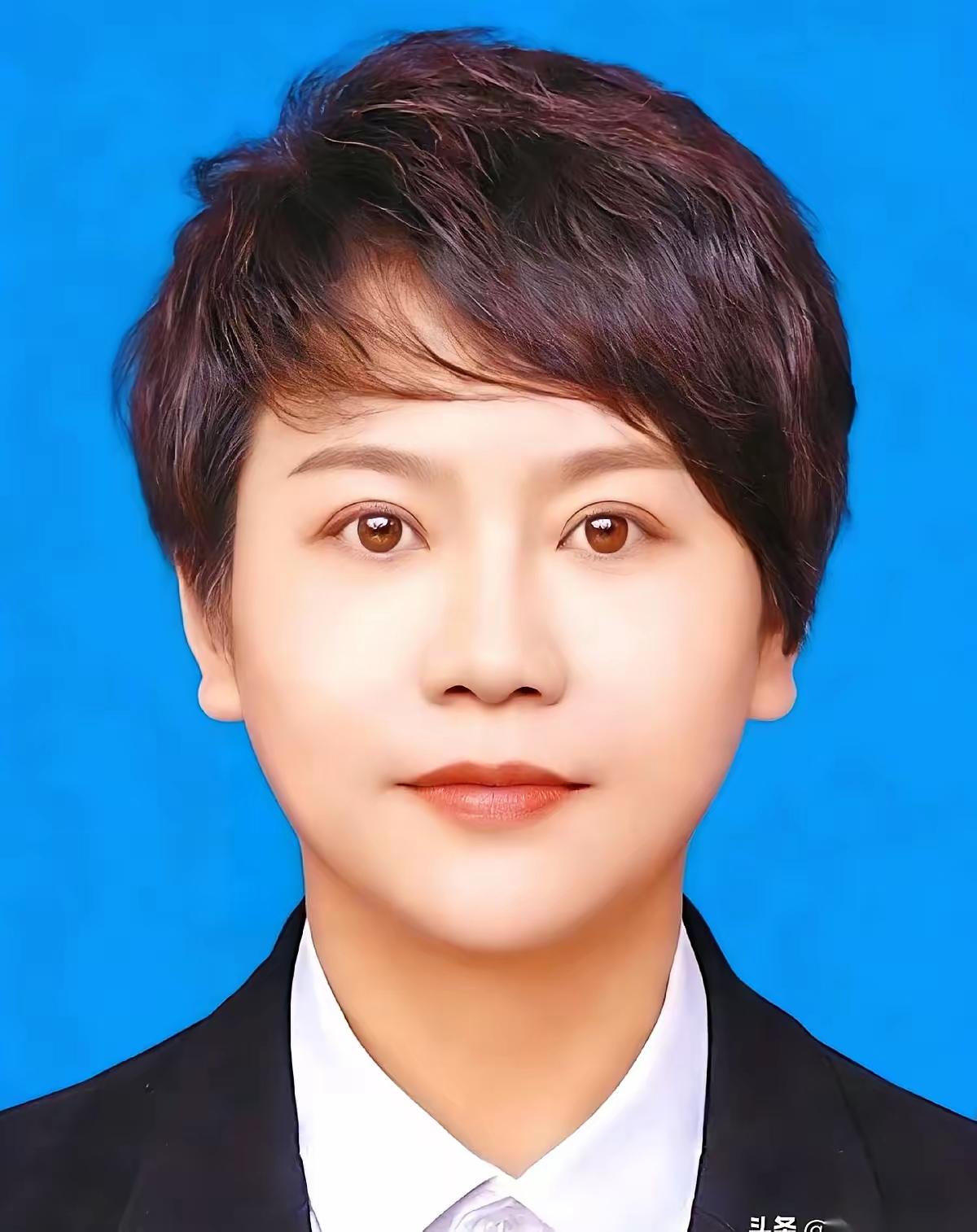 一个男人，躺了二十年，身上没有一块褥疮。
医生都觉得不可思议。肌肉没有过分萎缩，