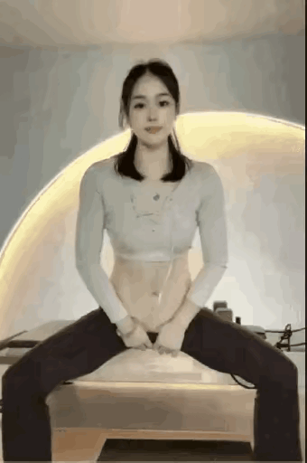 如果不是AI做的，那小姐姐的腹肌太厉害了👍腹肌 腹肌 六块腹肌美女 薄皮腹肌 