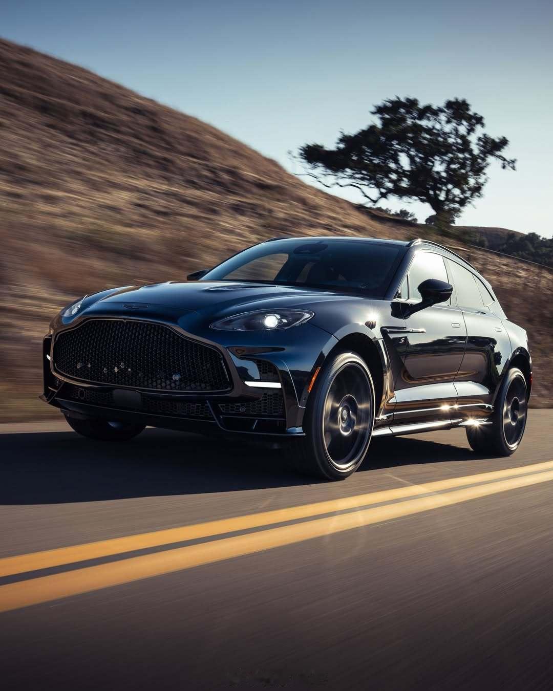 Aston Martin DBX S ​​​