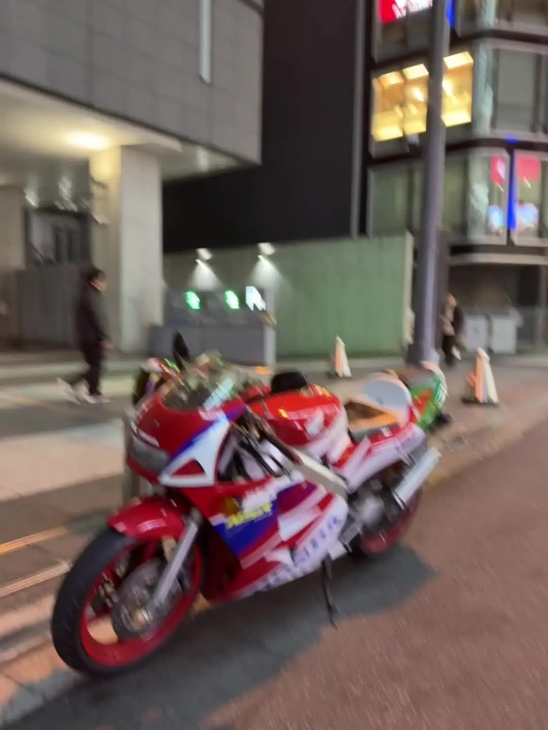 🏍️