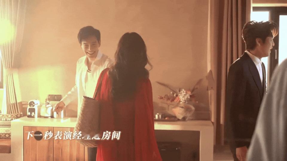 钟汉良朱珠经超现场乱得像浪姐直播 以前觉得钟汉良是优雅贵公子，结果在蜜语纪现场直