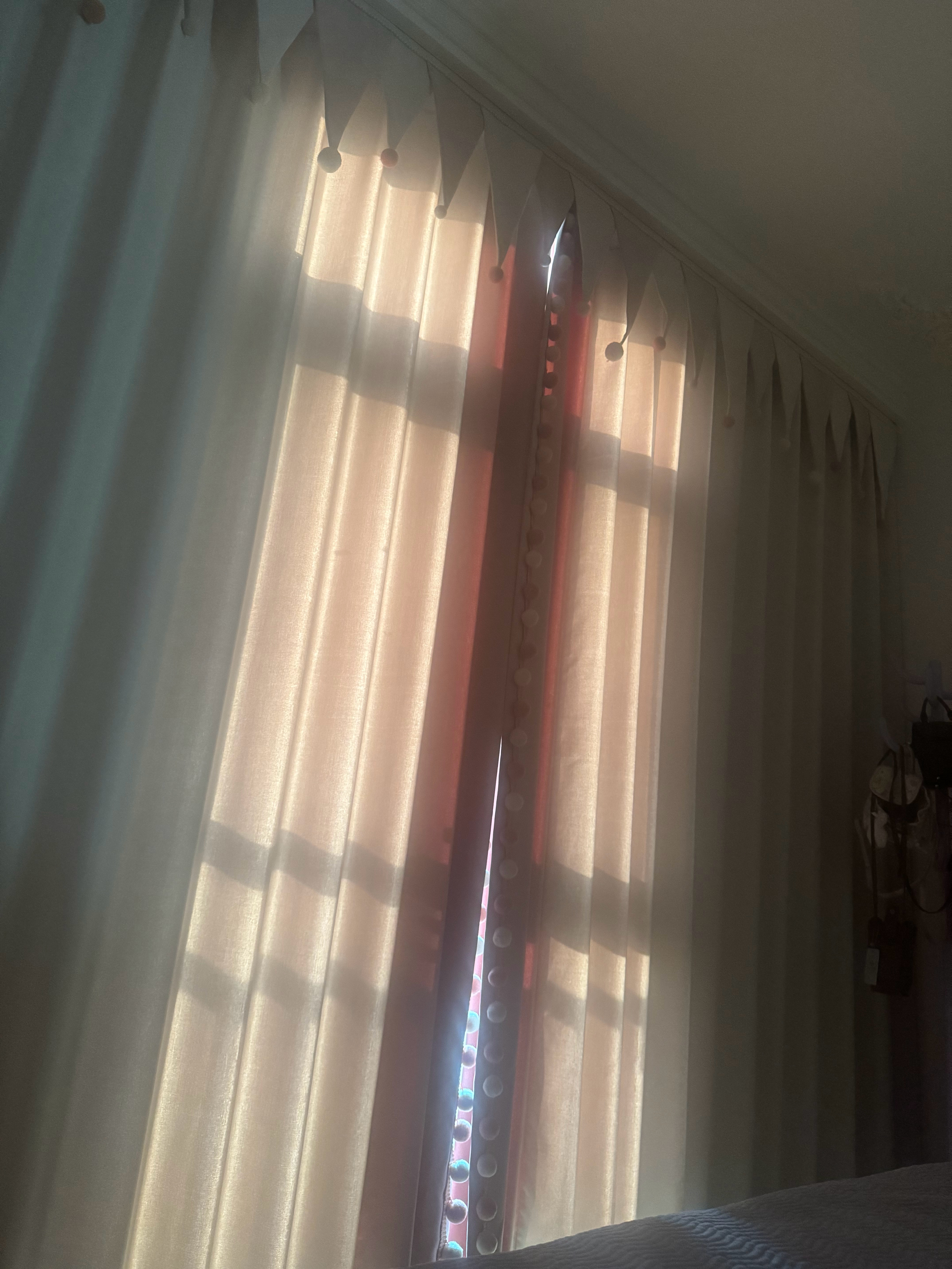 补觉补的天昏地暗的，这个点儿才起来。晚上要怎么办啊？