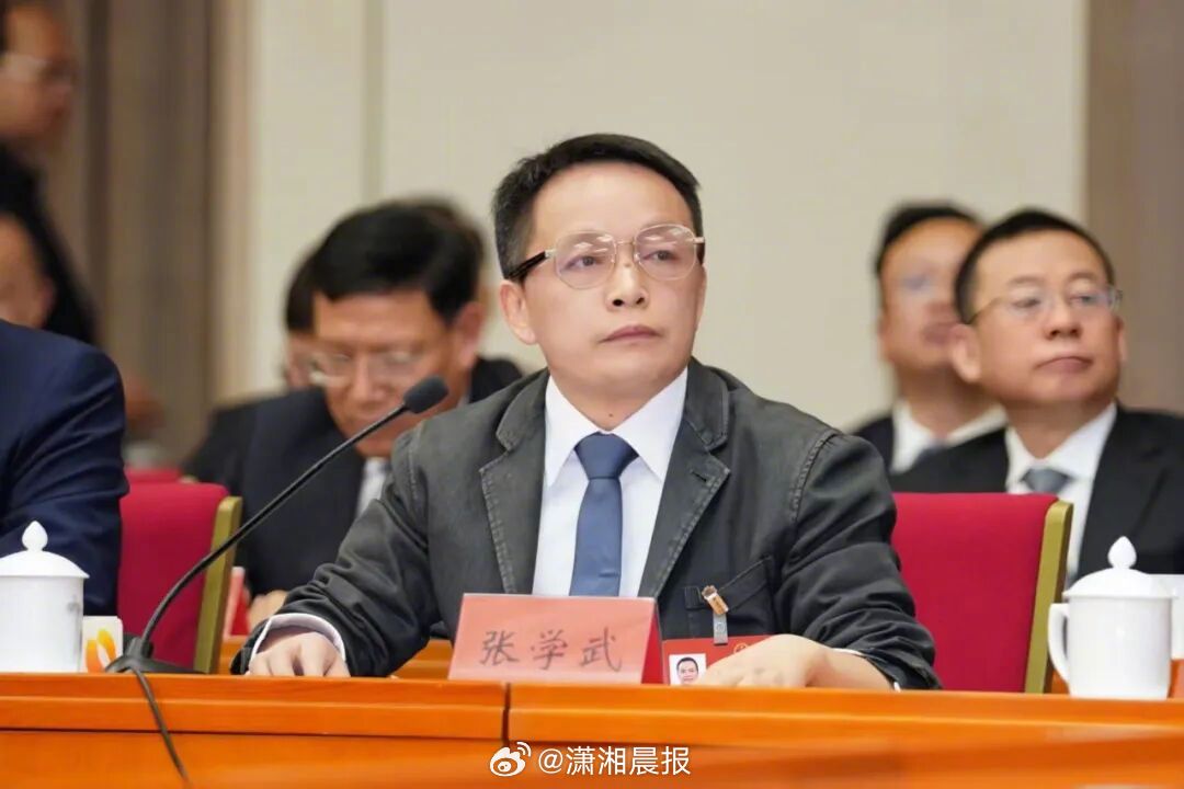 【全国#人大代表称中国零食能成就千亿品牌#，#魔芋豆干鹌鹑蛋也能成就千亿品牌#】