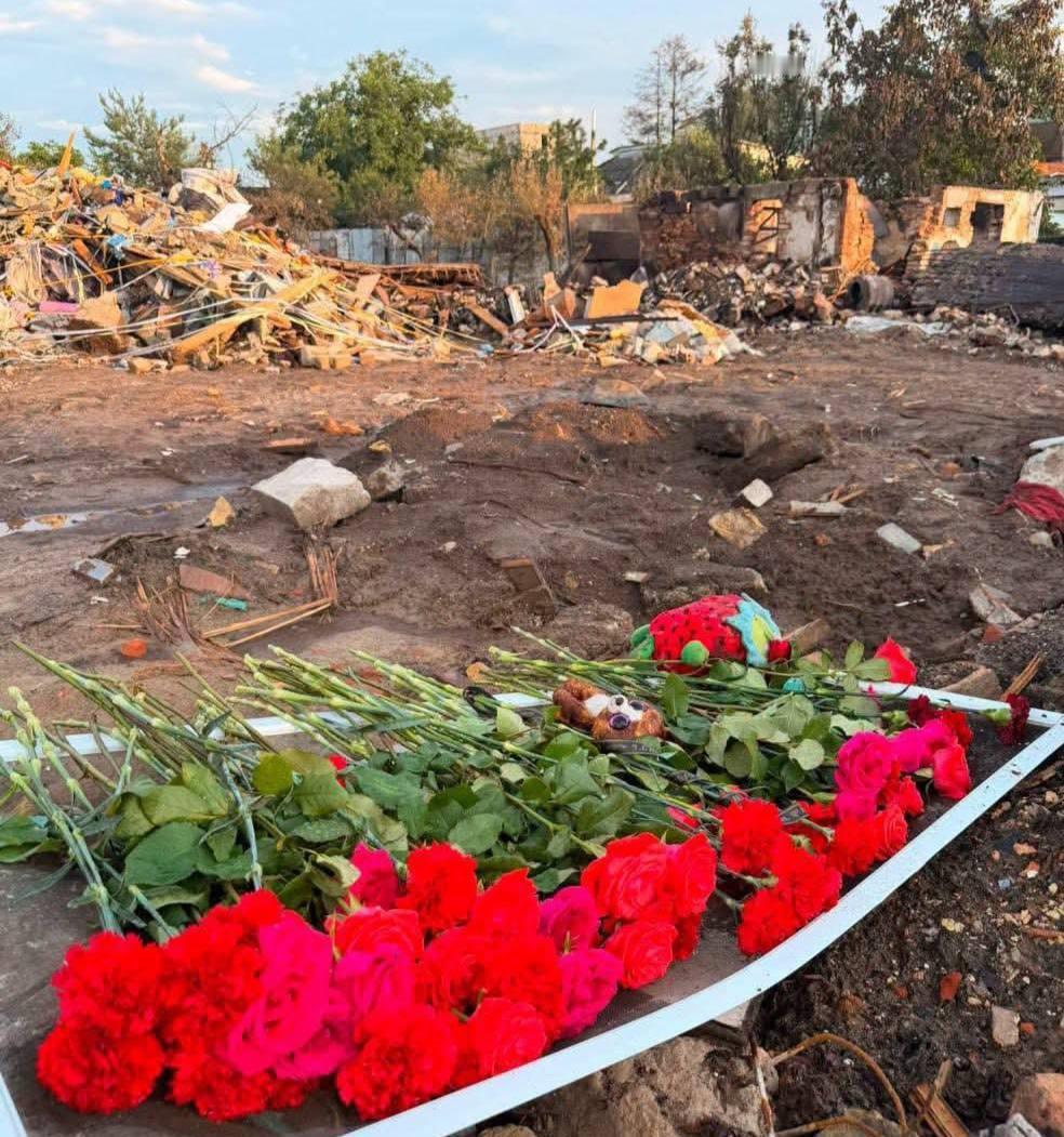 💔 俄罗斯在婚礼前杀死了一对准新人7月2日，俄罗斯对乌克兰首都基辅发动袭击，造