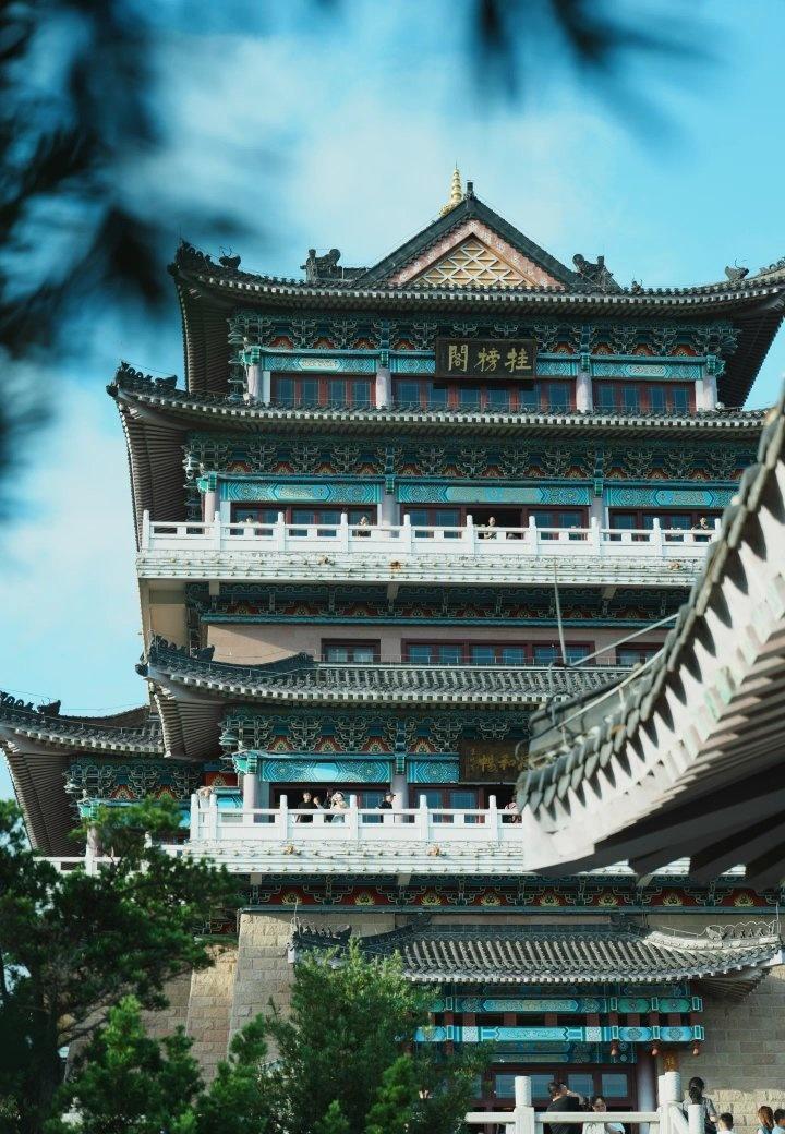 惠州高榜山游玩攻略｜登高望湖+祈福打卡
📍惠州 高榜山景区-状元树
寻找最美跨