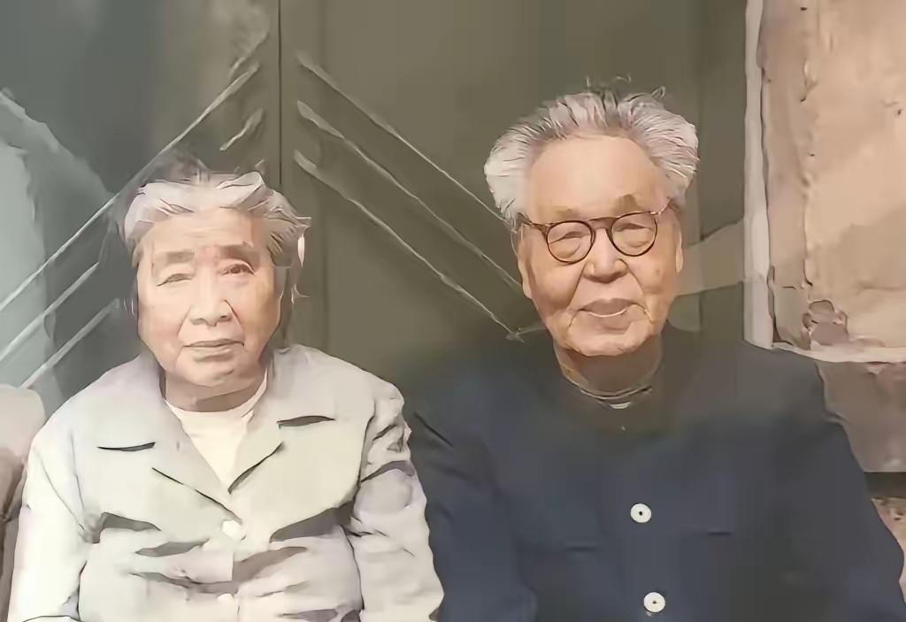 [月亮]1985年，王效禹被安置回到青州老家，他不止一次向当地部门递交申请，主动