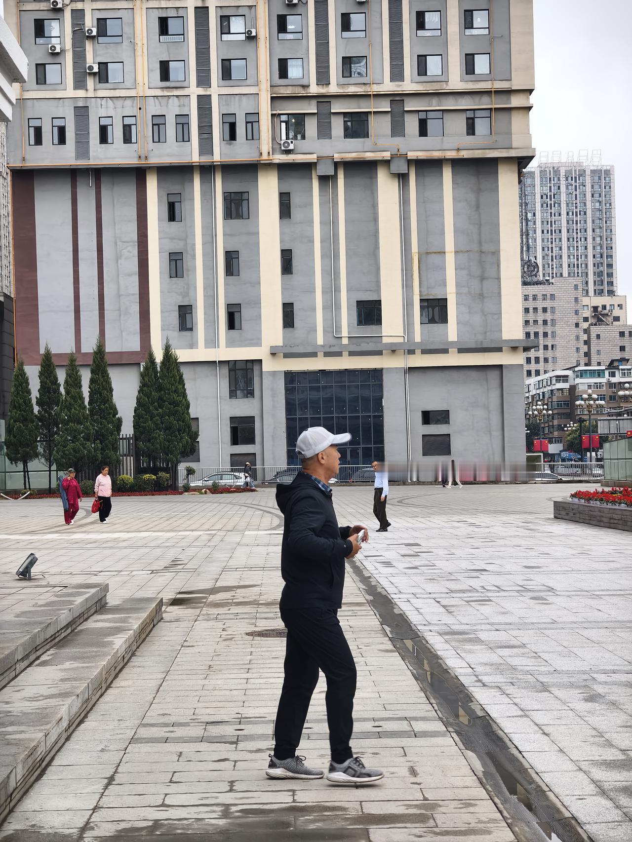 去年的老站房瞬间