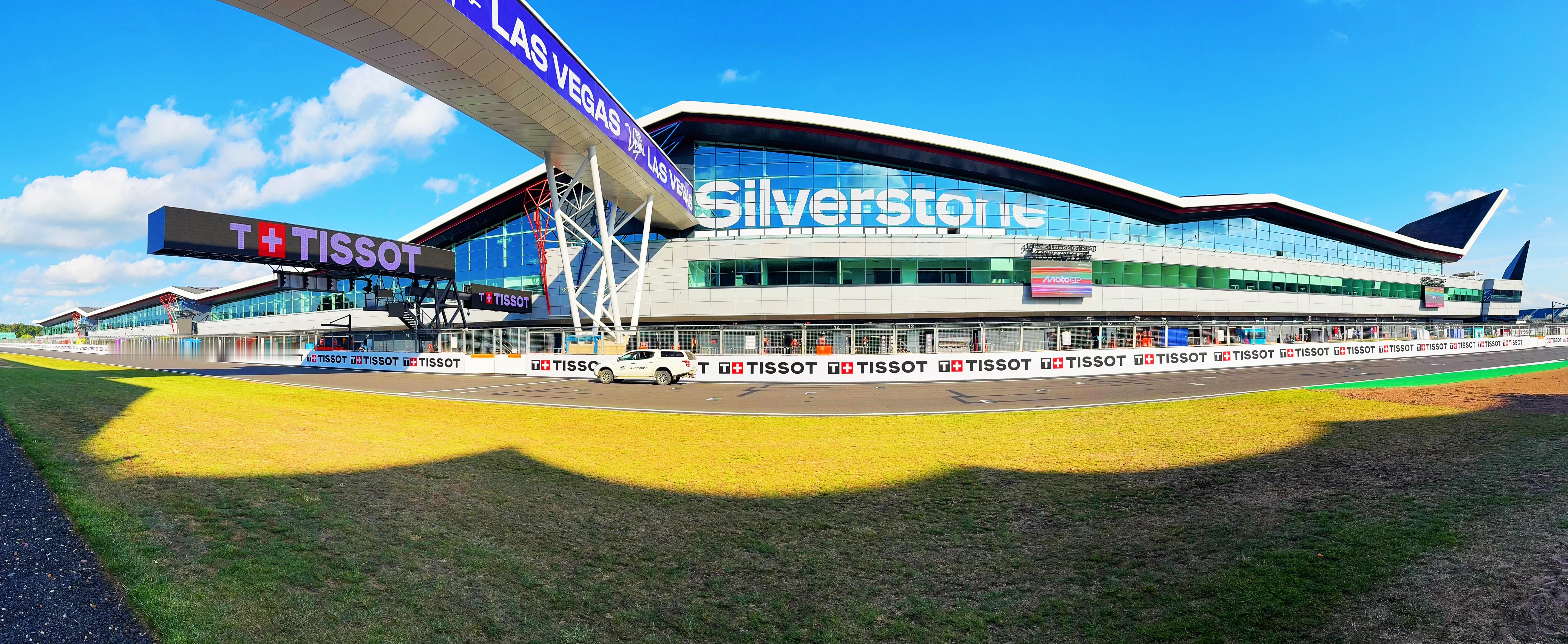 一张横屏拍不全的银石之翼🪽MotoGP2025MotoGP英国大奖赛  ​​​