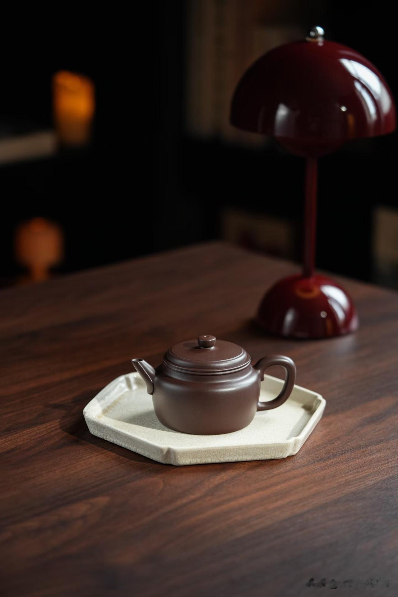 消费者想买壶，必须要先有“壶为茶所用”的概念。也就是说，你喜欢喝什么样的茶，就买