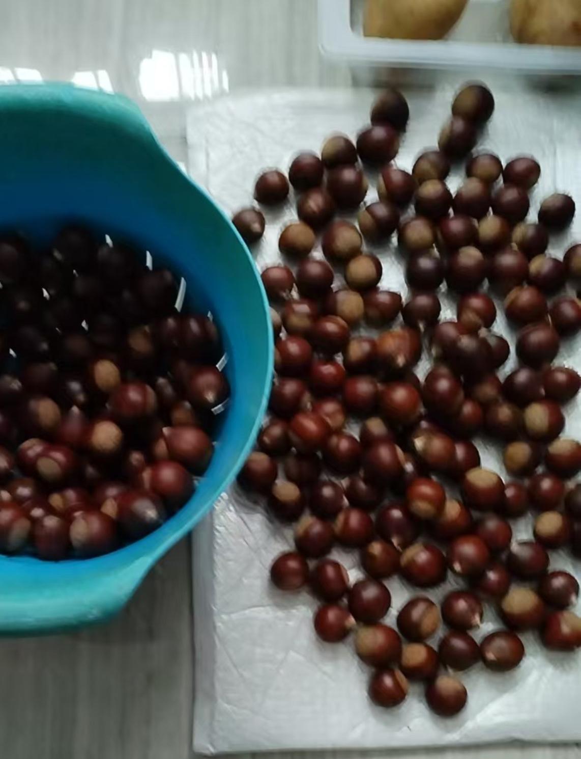 家庭之爱，婆媳同心才是真
幸福是什么，家庭和谐应该算一个吧，婆媳关系特别重要啊。