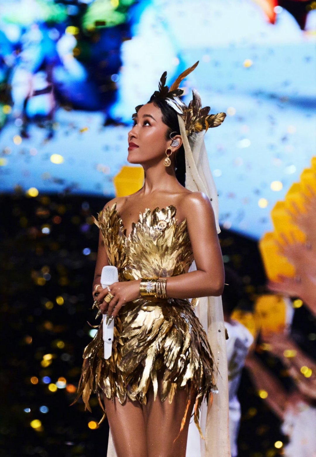 吉克隽逸 难忘的10周年，让我们一起来回忆美好吧 要陪着你很多年，一直陪你走下去