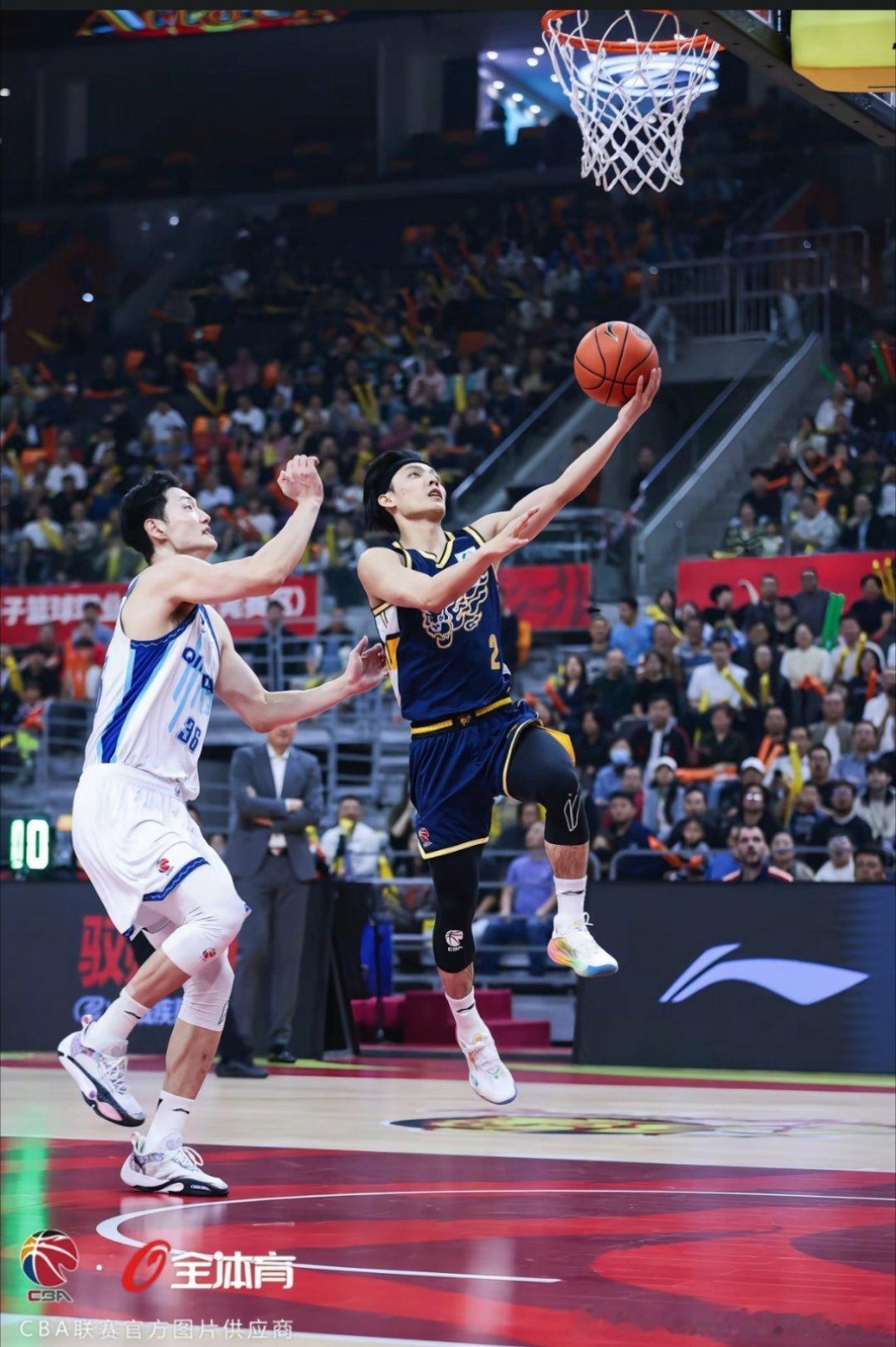 广东男篮vs青岛男篮广东89-80力克青岛豪取四连胜，这场球赢有惊无险，亮点不少