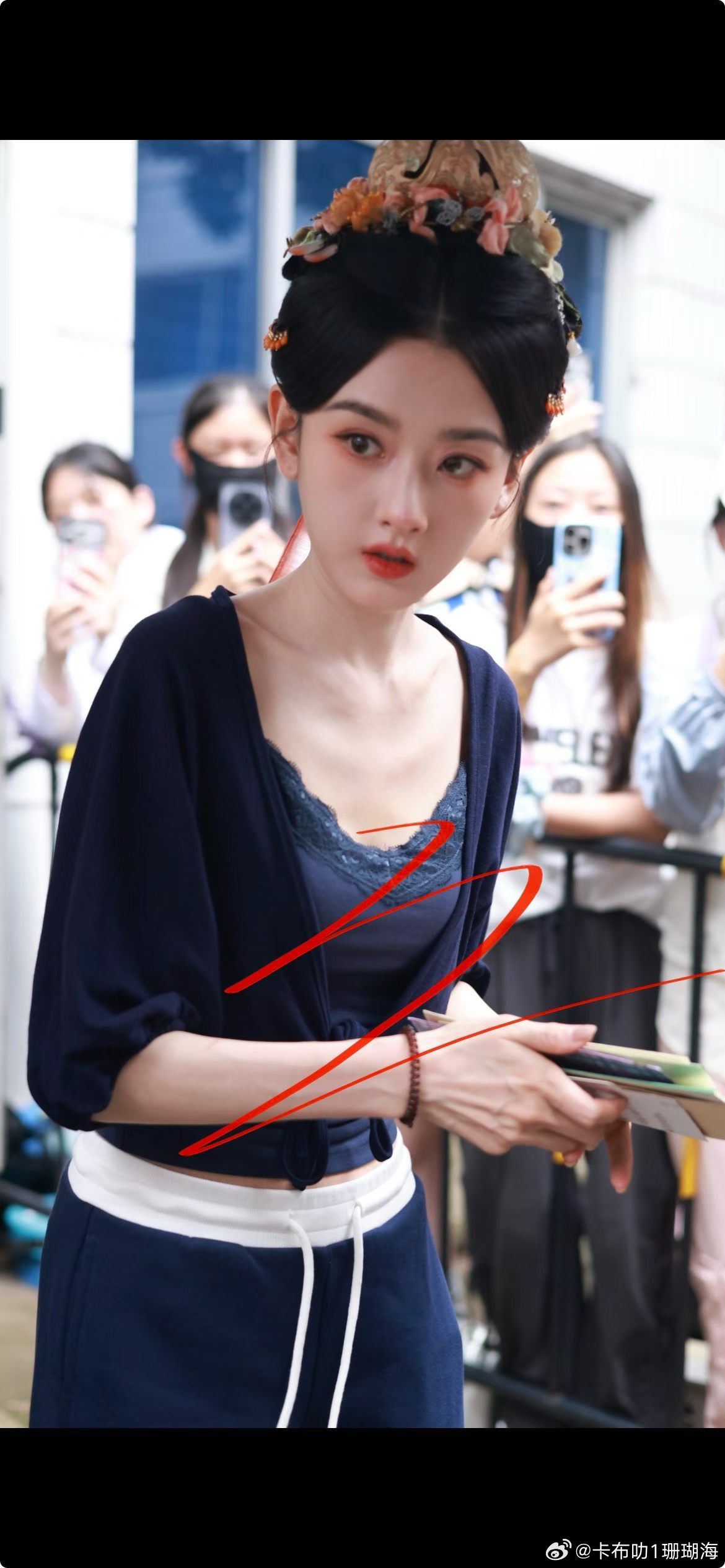 宋祖儿的五官真俊 