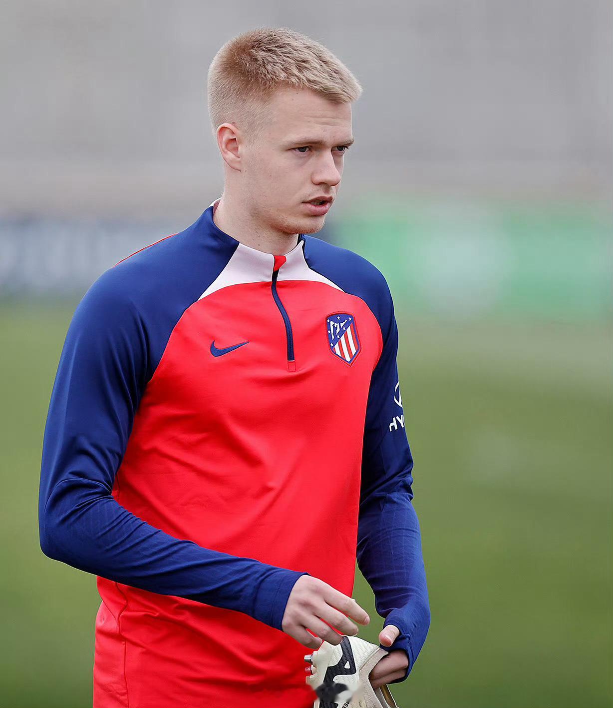 马竞考虑将费尔梅伦租借。马竞很看好他，但是中场竞争太大，上场几乎减少。马竞相信在