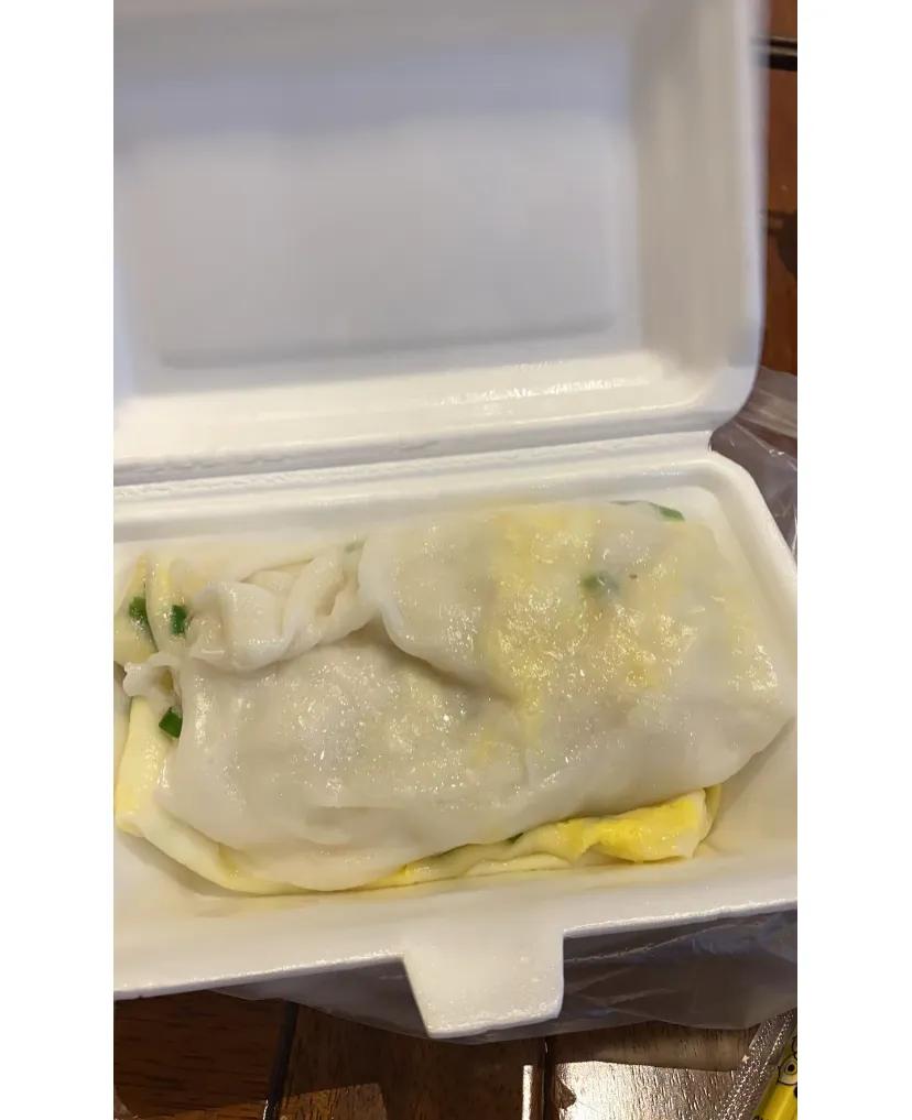 为什么现在全是这种难吃的肠粉掀开盖想直接扔了