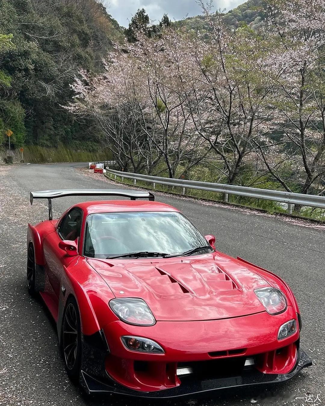 马自达rx7，真好看！#每日说车[超话]# ​​​