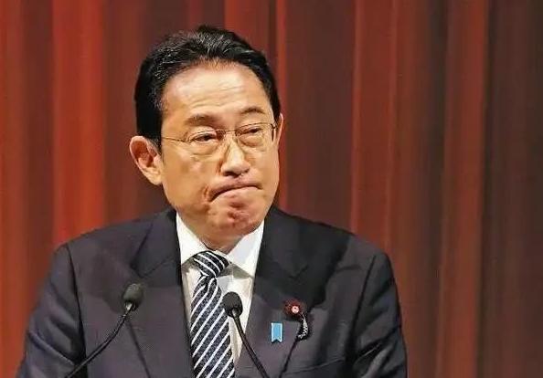 日本经济的那根“续命管”被人拔掉了，三十多年里，日本靠着“在中国生产、向全球卖货