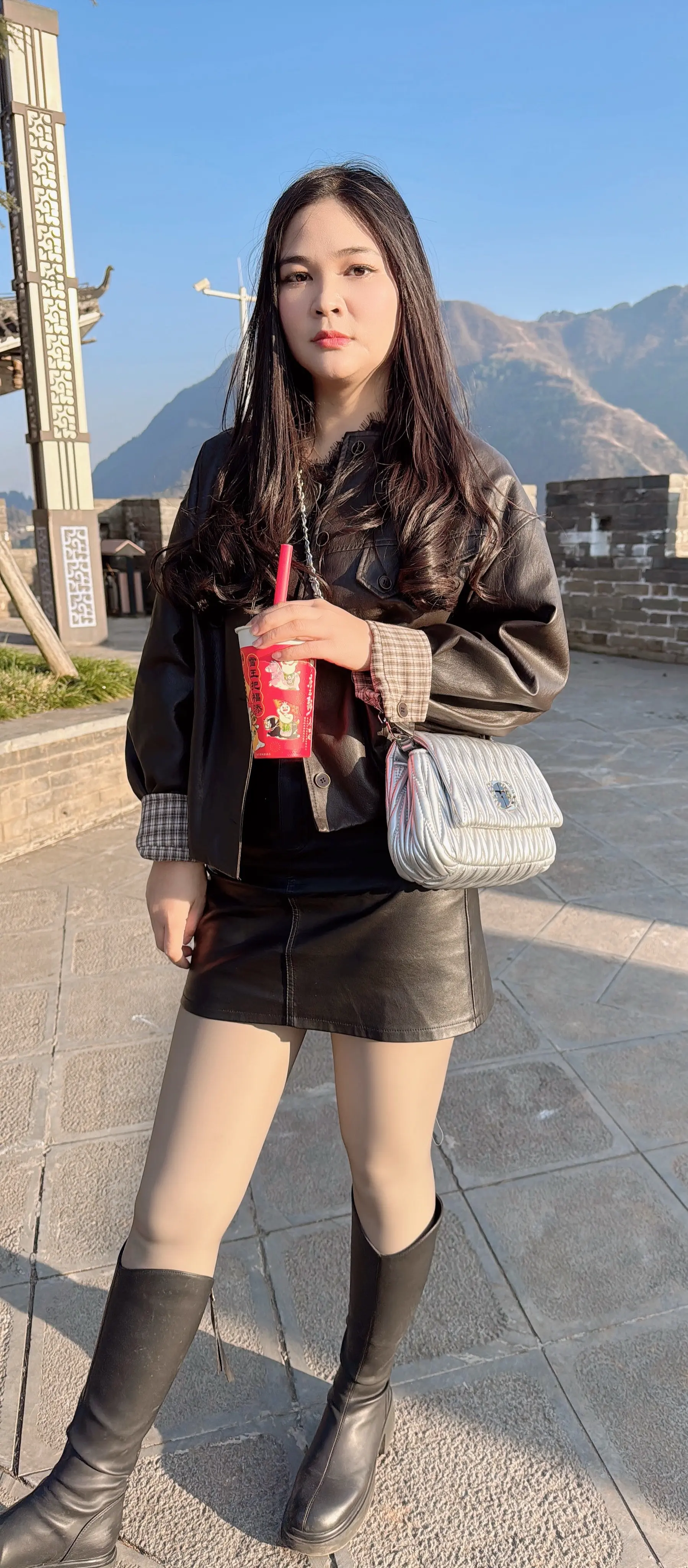 奶茶一杯快乐加倍