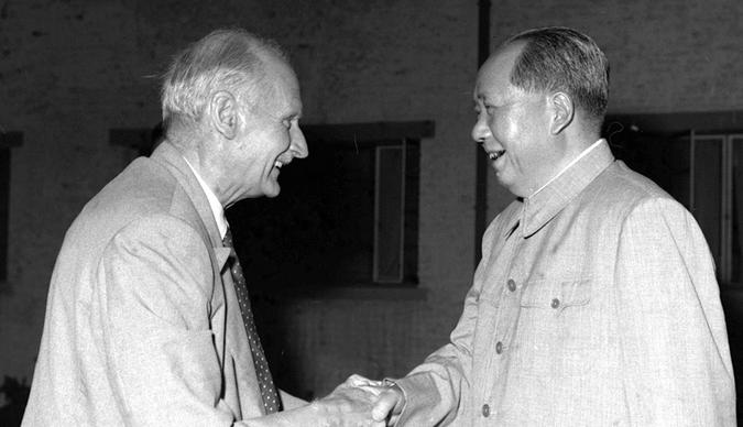 你认为历史上最开挂的人是谁？1960年，英国二战名帅蒙哥马利来中国访问，对毛主席