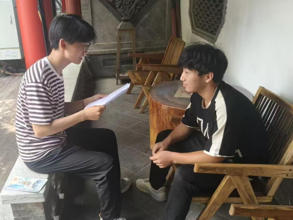 秦岭笑谈 刀刻年画留文脉，手扎纸鸢探乡兴为深入落实传承中华优秀传统文化、推进乡村