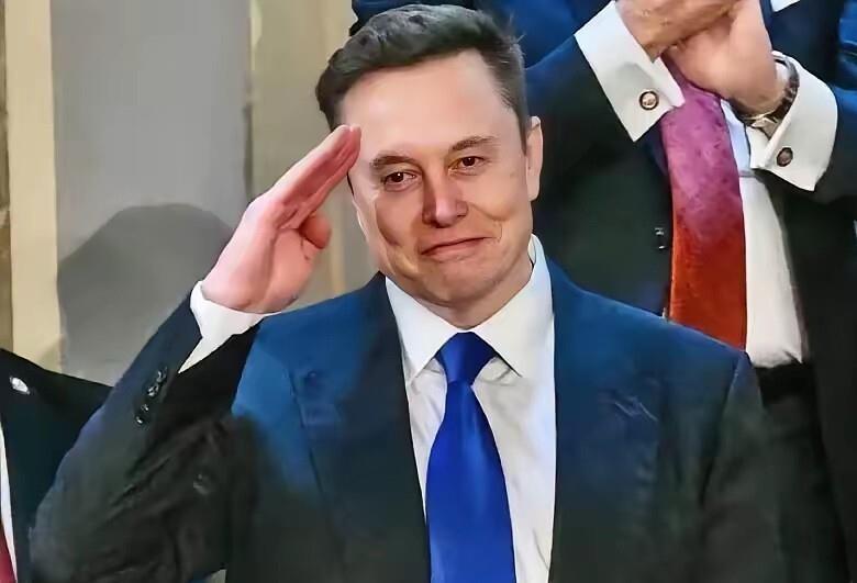 马斯克这张开过光的嘴一句话戳破日本更大的危机——人口崩盘比导弹更致命！

日本街