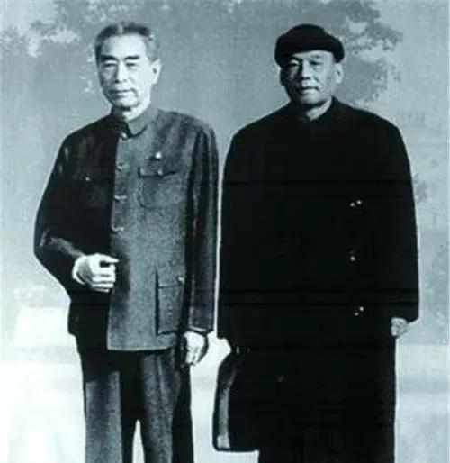 尼克松访华期间为何要求更换翻译，周总理听后意外，因为冀朝铸是红墙第一翻译吗？
1