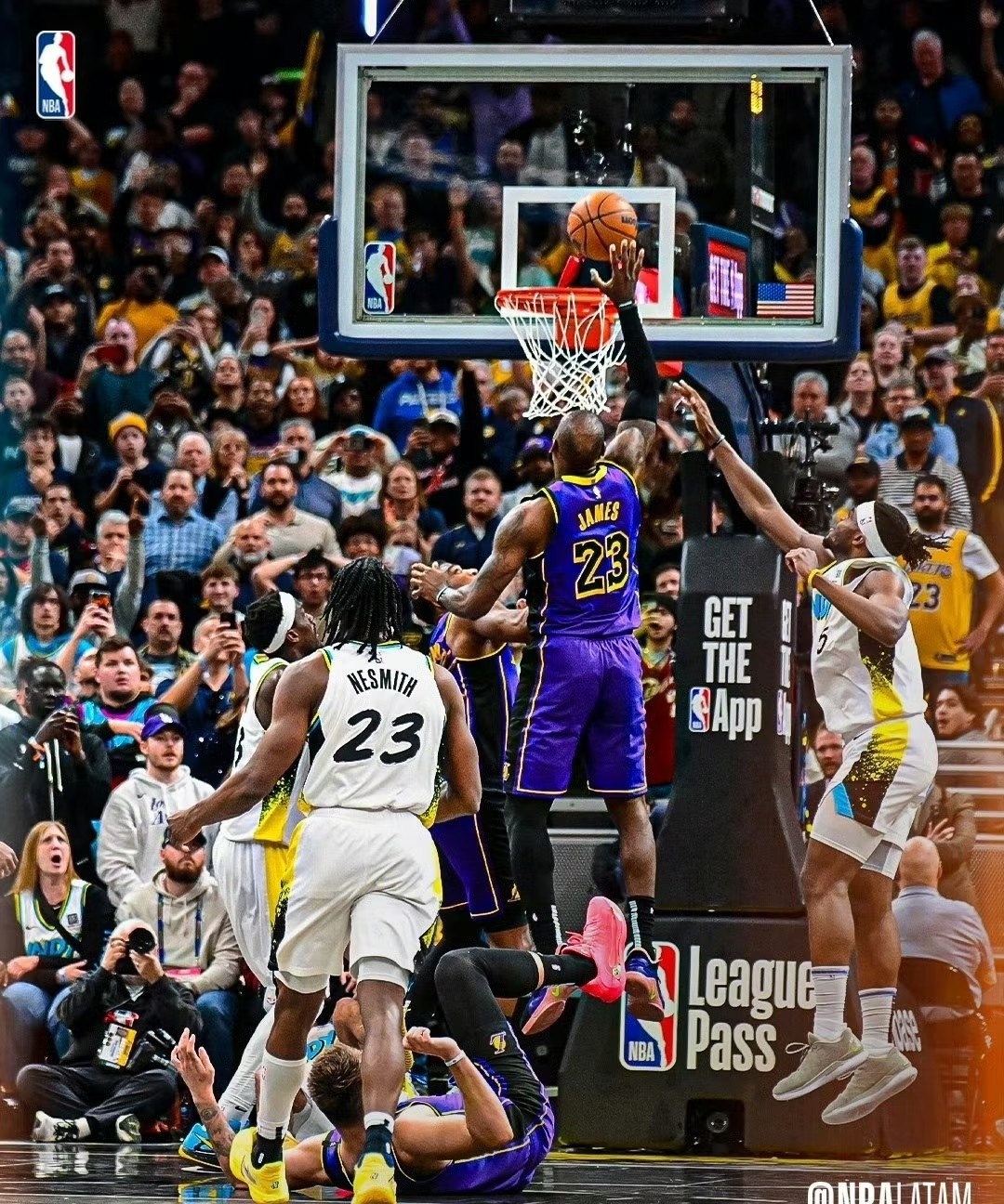 NBA压哨绝杀榜排名1. 乔丹9次：常规赛6次+季后赛3次2. 詹姆斯8次：常规
