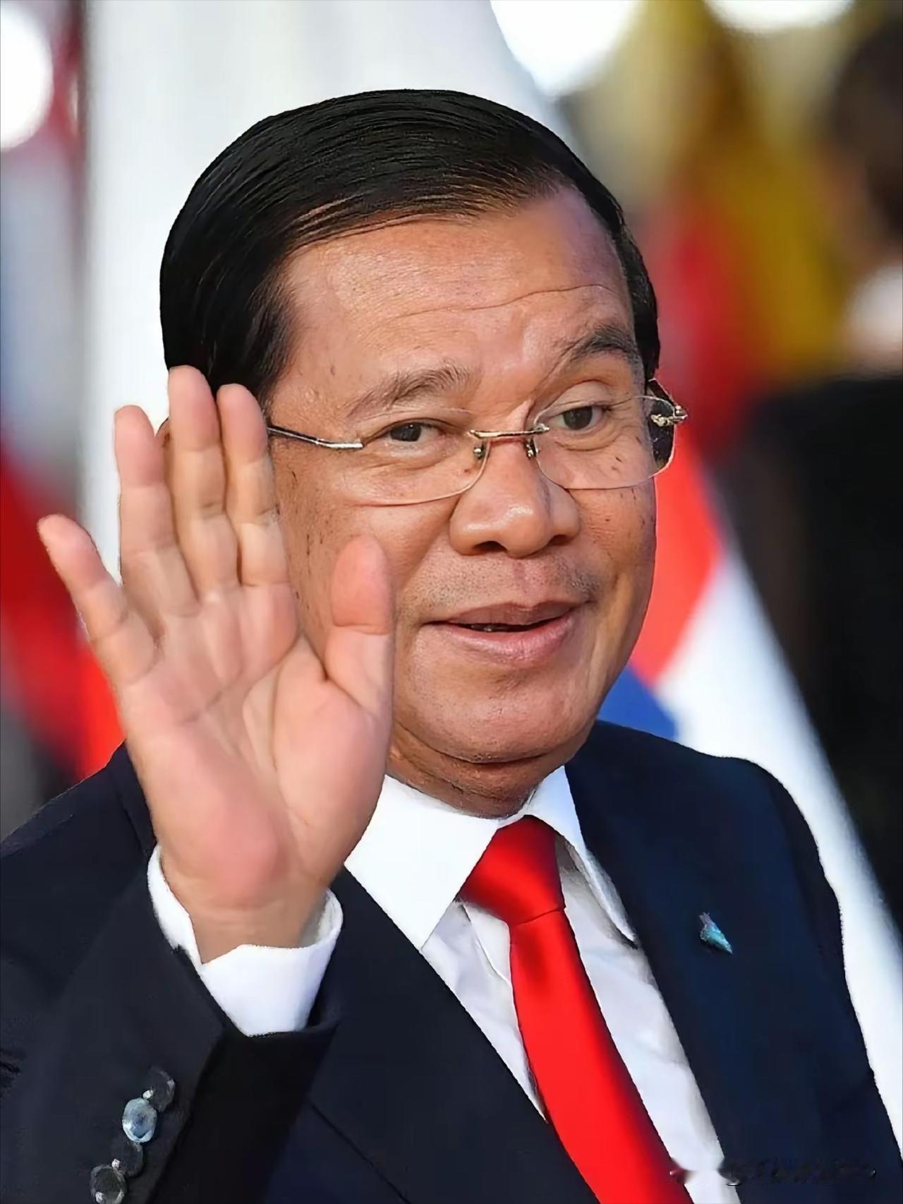 惊呆了！
中国突然停贷柬埔寨，
95%的人不知道真相

快看！刚刷到个大新闻，中