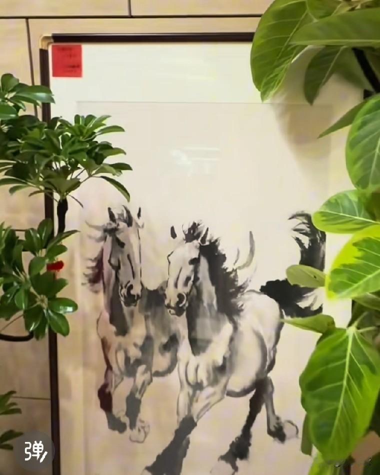 6.9日还未到，朋友们的礼物已经到了。这一天似乎成了大家约定俗成的一个节日。
 
