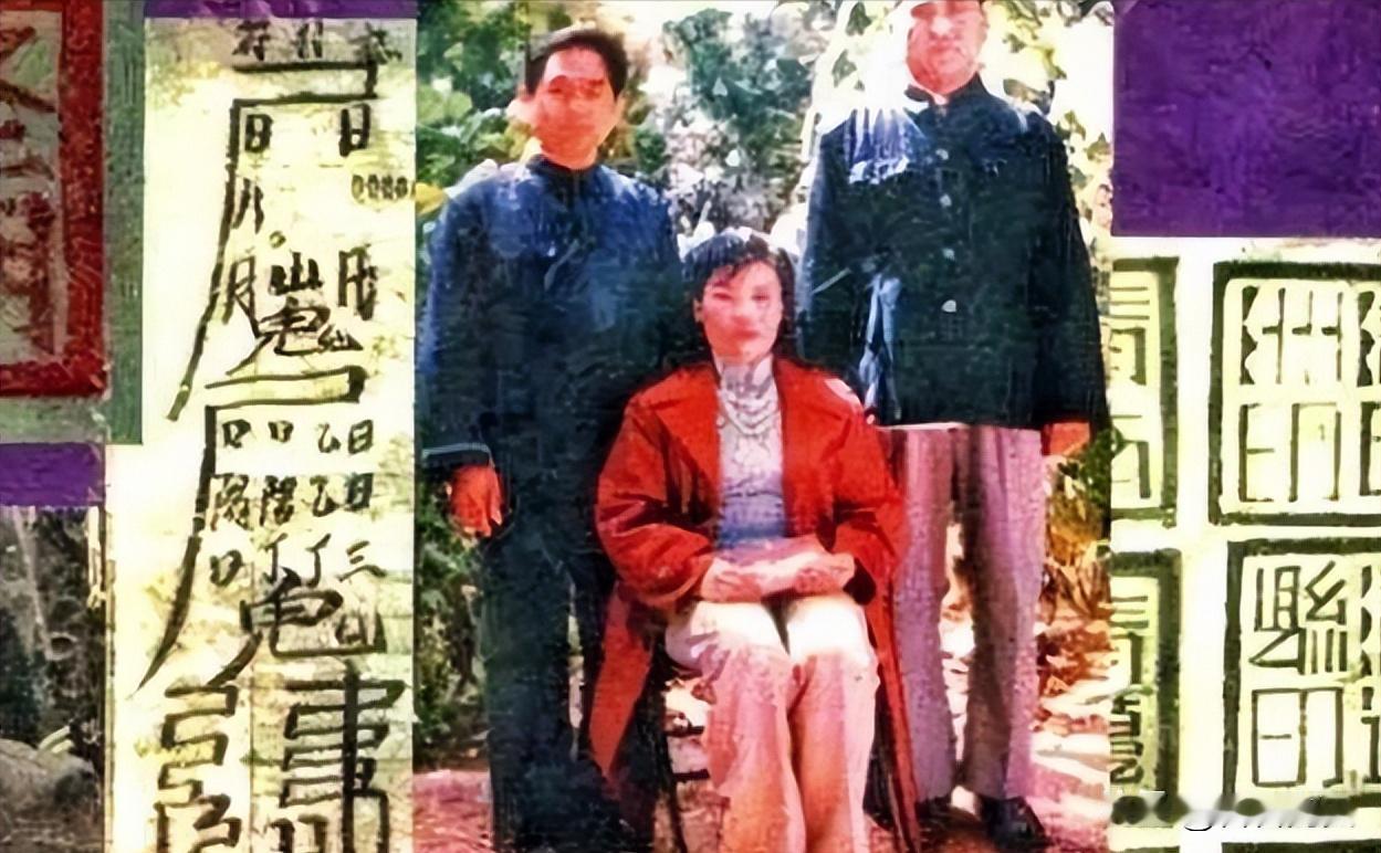 她突然说了一句很奇怪的话，这大殿的气派和我太般配了，等我做了皇帝，也要建一座这样