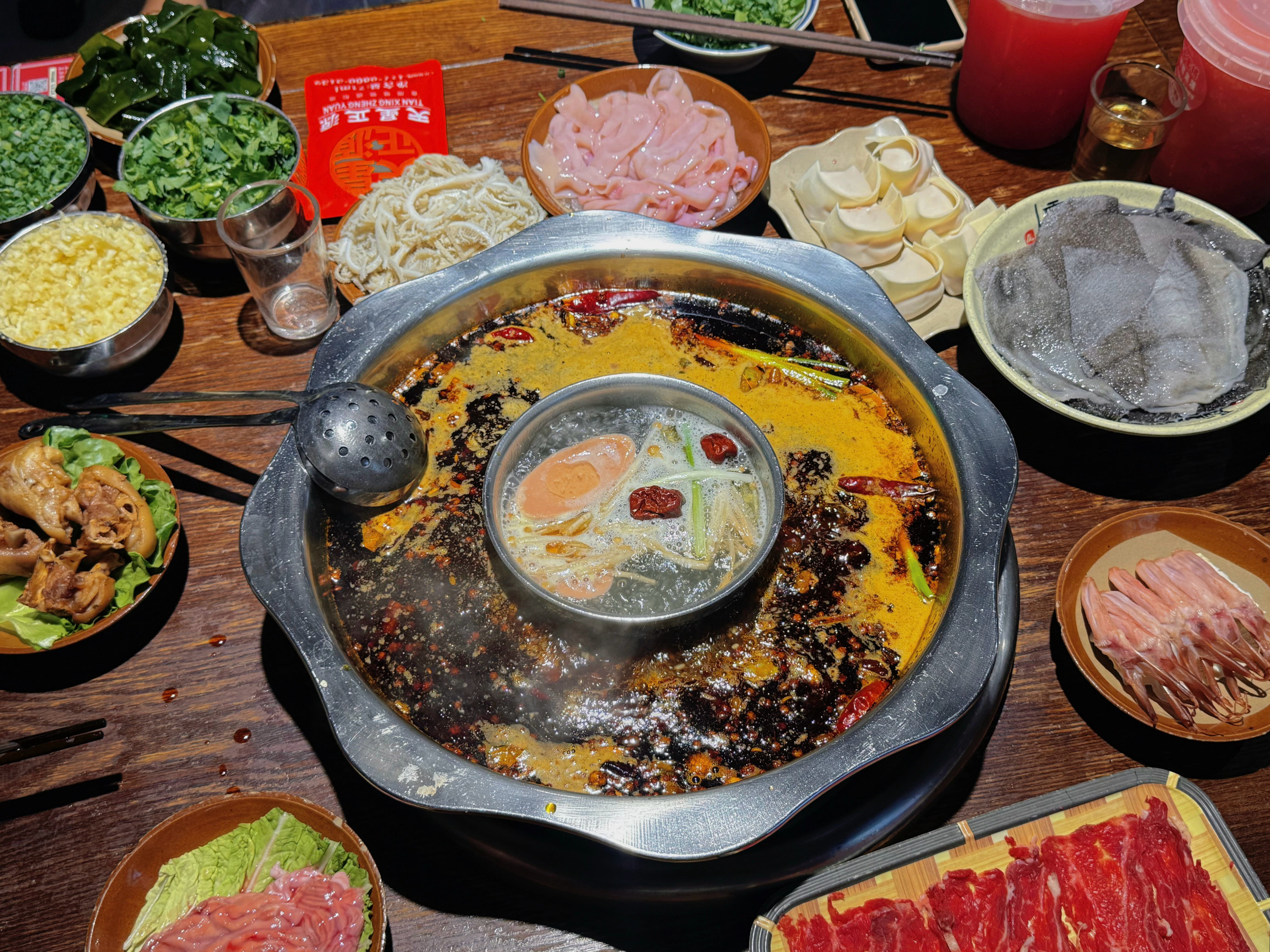 成都那个天星正源火锅 我觉得是好吃的诶就是菜品量太少了吧海底捞半份量的程度三星堆