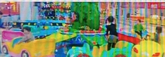 购买优质新型儿童游乐设备，得从多方面考量。
先看质量，这是重中之重。像滑梯的材质