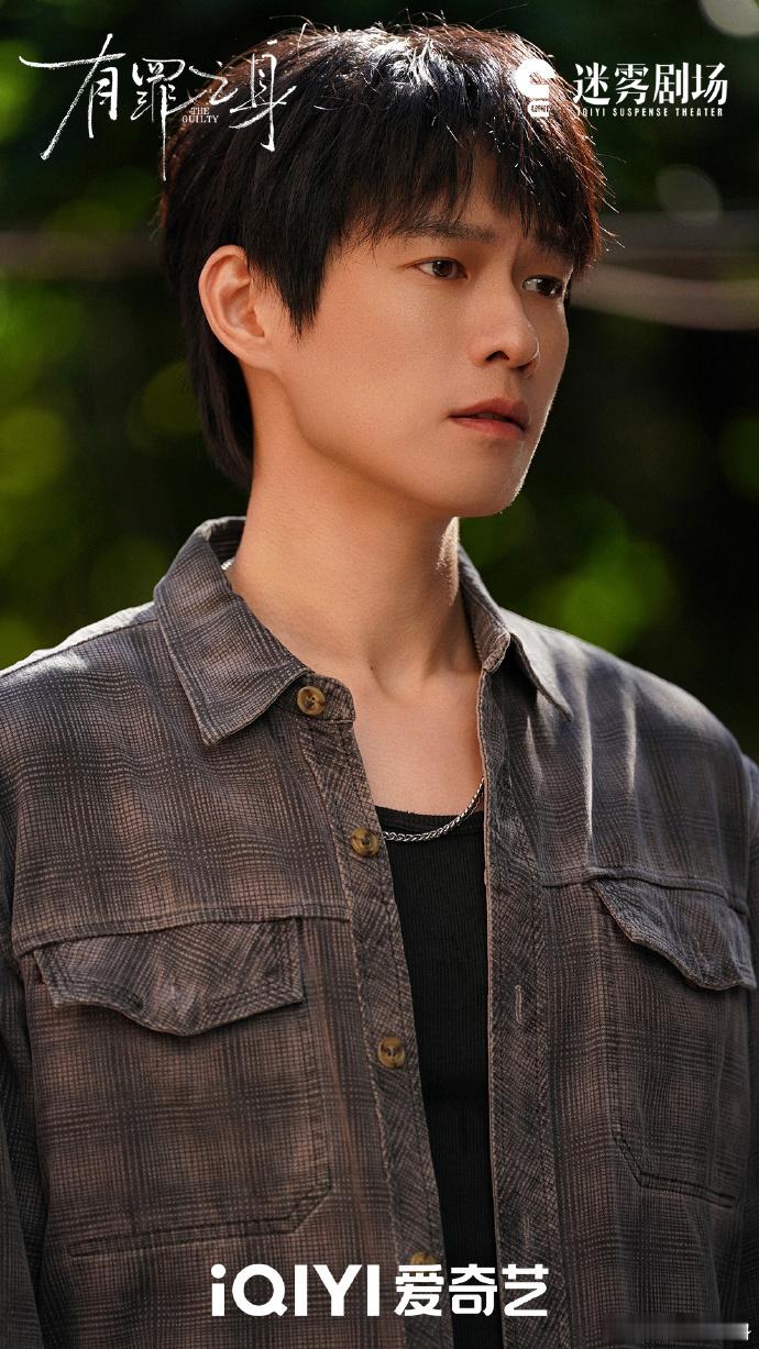 魏大勋演的陆鸣这个角色很裸陆鸣的裸，是透明的家境，透明的心思，不藏着掖着的性子，