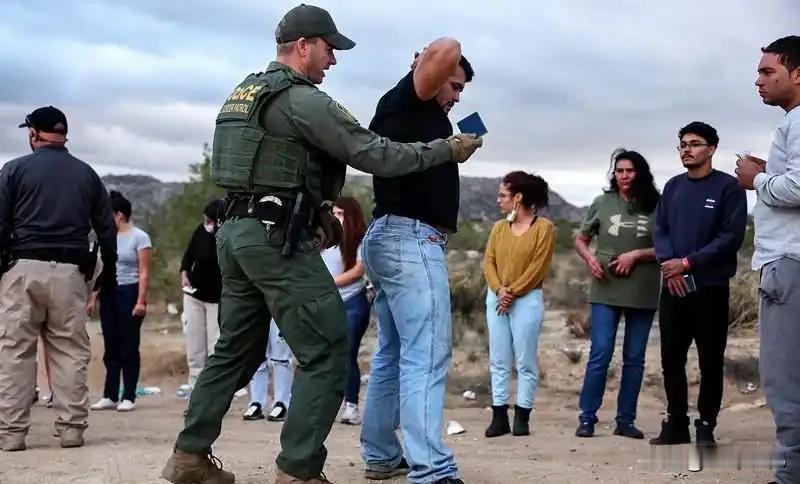 上周美国宣布暂停19国的移民申请，很可能只是美国全面停止移民的开始。

几百年来