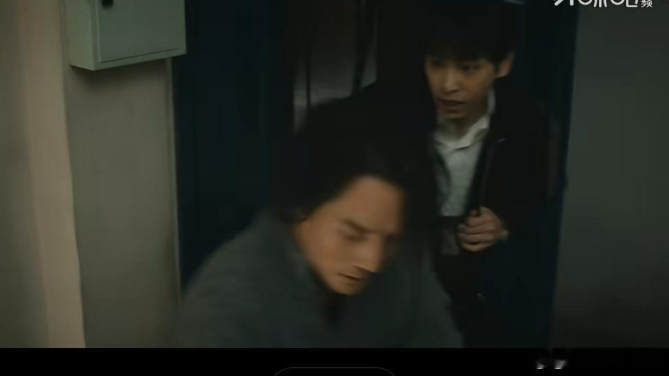 王凯彭昱畅零帧起手打配合王凯彭昱畅零帧起手的对手戏太有冲击力，没有多余铺垫，一上