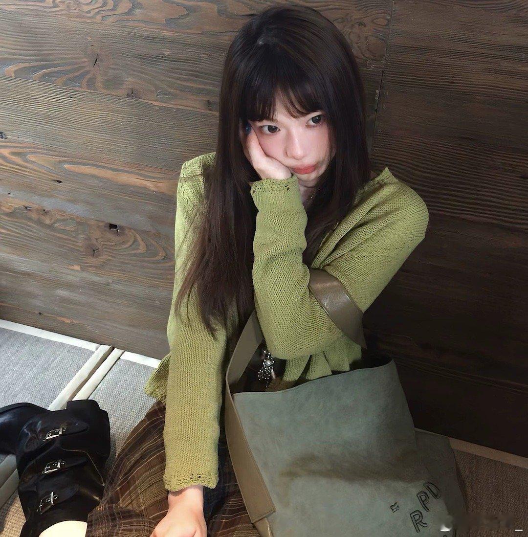 生活感女头｜氛围感头像｜优质女头专栏 · 头像