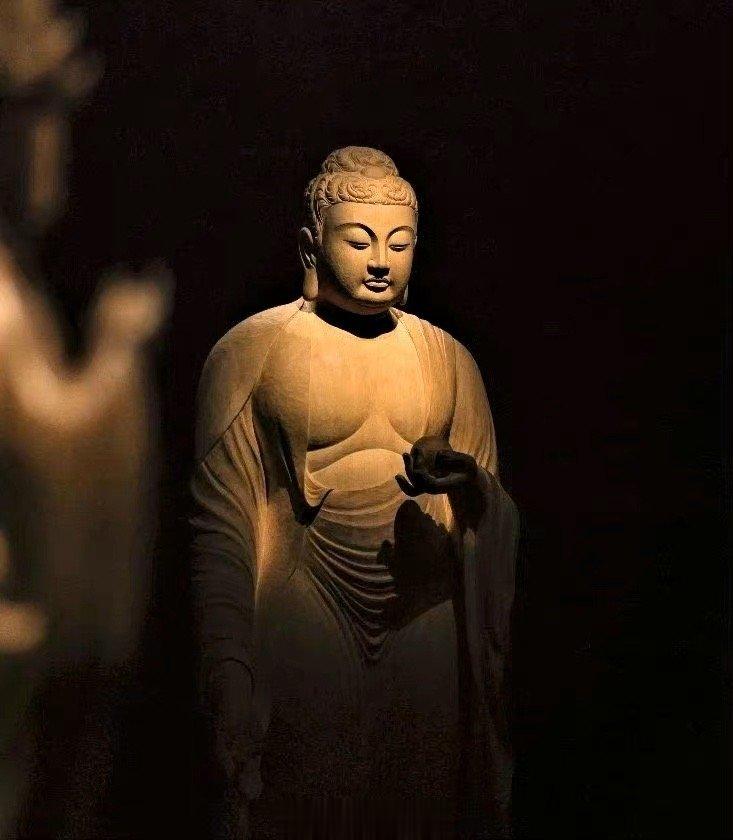 从生辰看姻缘爱情观，配偶外貌特征，适合的对象，异性缘桃花运，恋爱结婚时机，旺姻缘