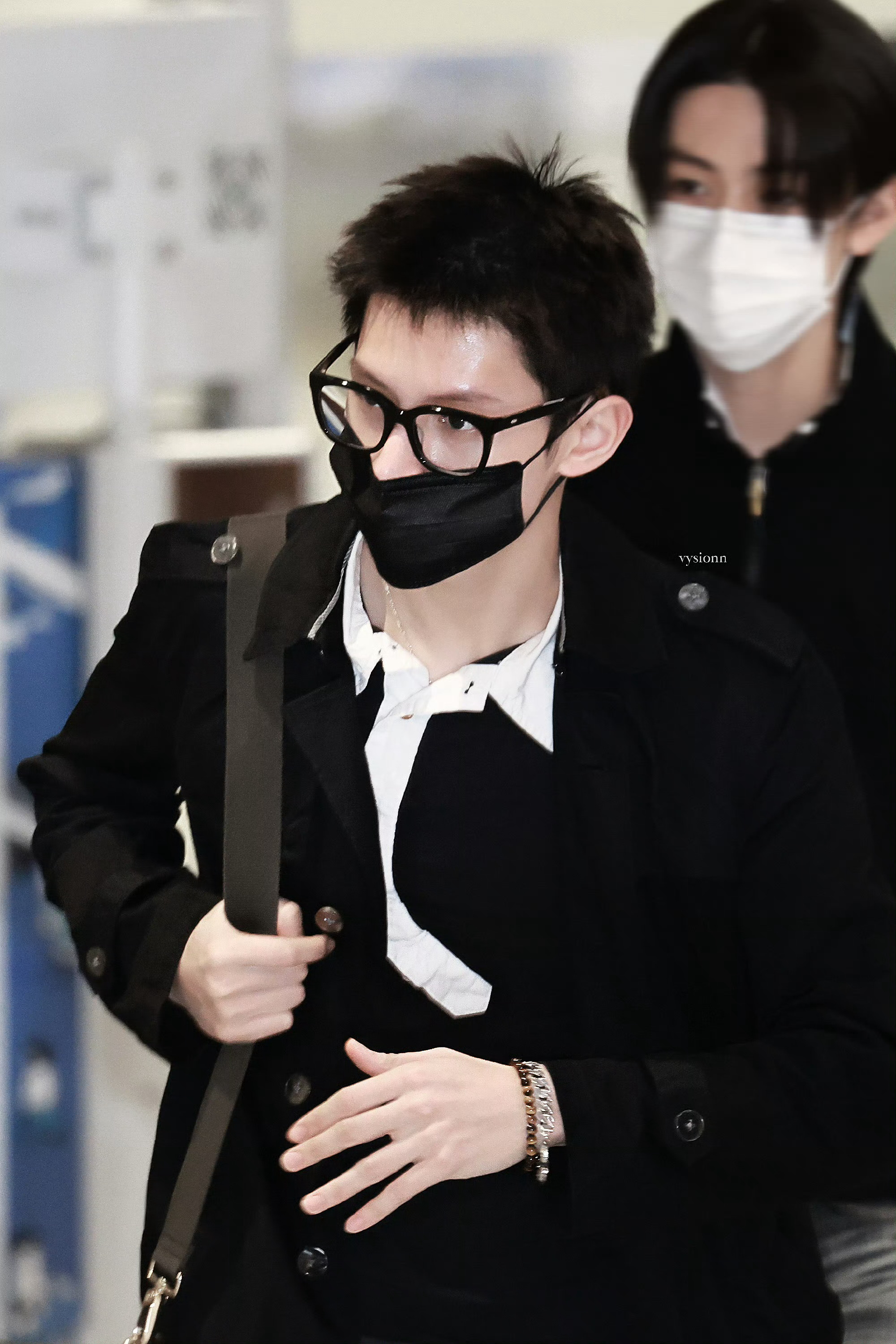 赵雨凡﻿ 🦅赵雨凡james 依然是点开照片就能把我帅一大跳😎 P2.3.5