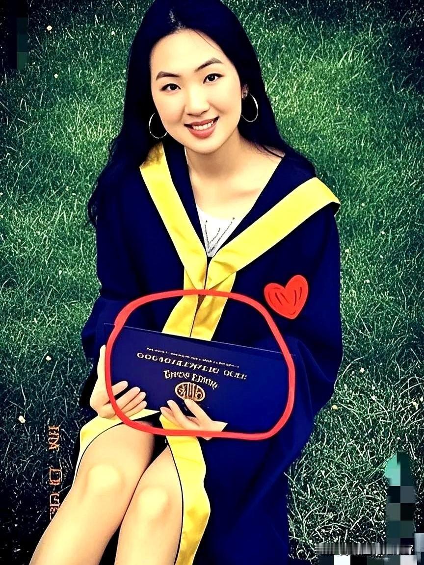 谁能想到含着金汤匙出生的二公主，居然是个隐藏的超级学霸！

之前全网都在传姚安娜