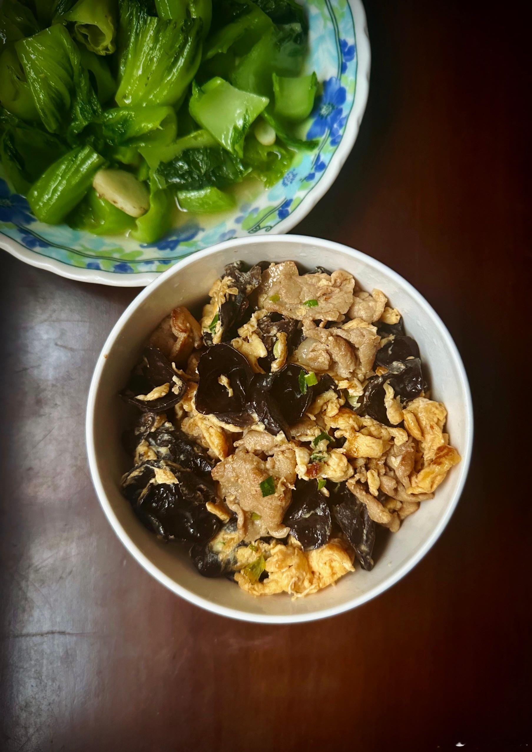 木樨肉片。过简朴的生活。 